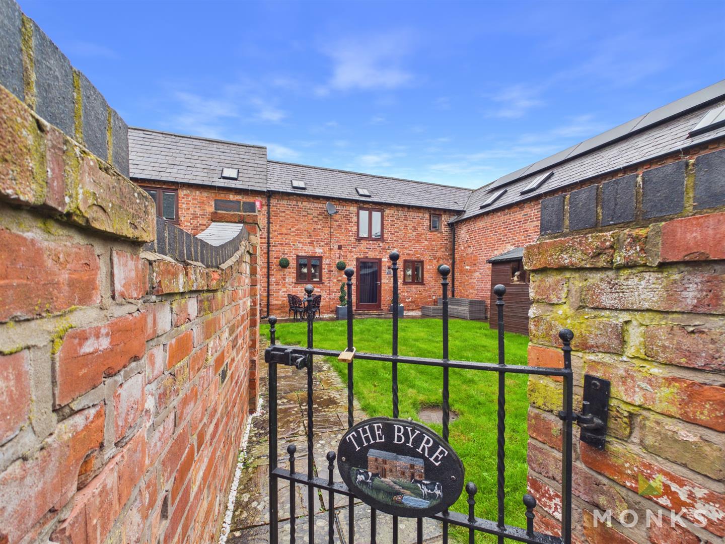 The Byre Shrewsbury Road, Shrewsbury, SY4 4AG For Sale